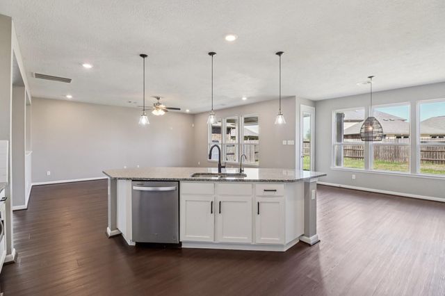 14017 Harmony Ridge Trail, Pearland, TX 77584