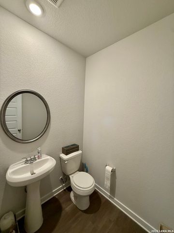 8948 Hazel Birch, Elmendorf, TX 78112