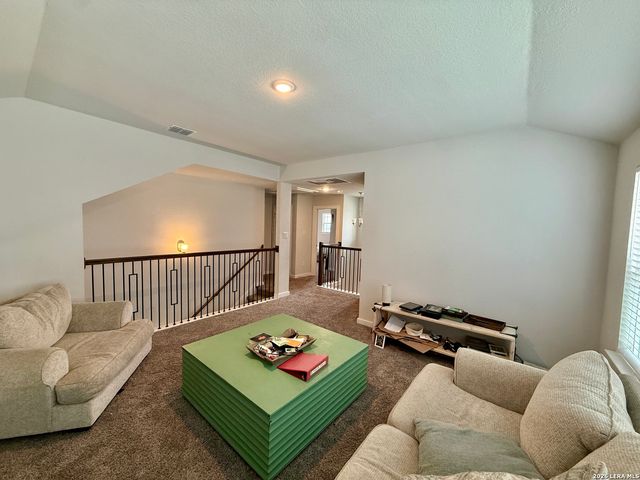 8948 Hazel Birch, Elmendorf, TX 78112