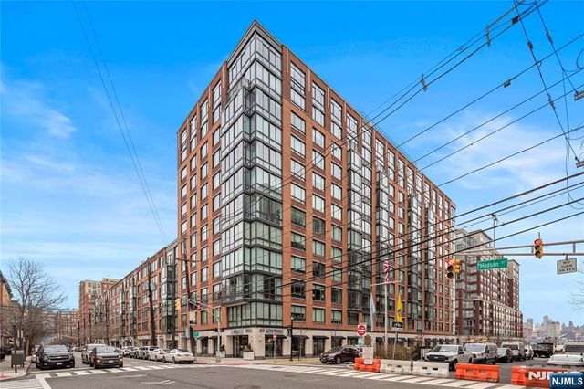 1100 Maxwell Lane 422, Hoboken, NJ 07030