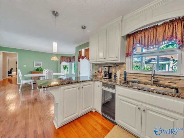 105 Mcnaron Drive, Madison, AL 35758
