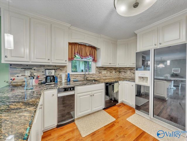 105 Mcnaron Drive, Madison, AL 35758