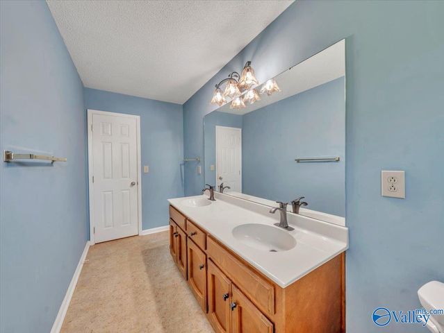 105 Mcnaron Drive, Madison, AL 35758