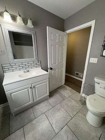 233 Frank AVENUE, Racine, WI 53404