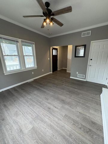 233 Frank AVENUE, Racine, WI 53404