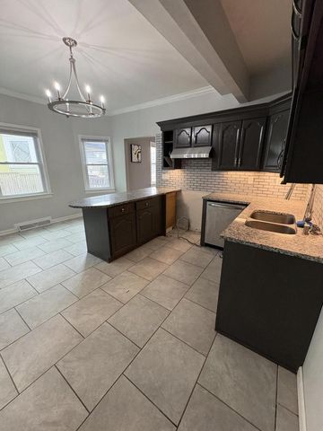 233 Frank AVENUE, Racine, WI 53404