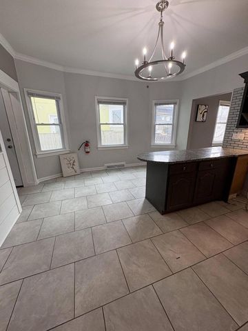 233 Frank AVENUE, Racine, WI 53404