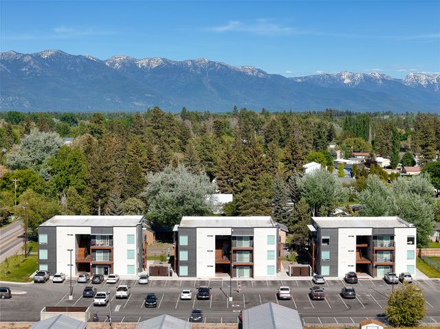 128 E Evergreen Drive, Kalispell, MT 59901
