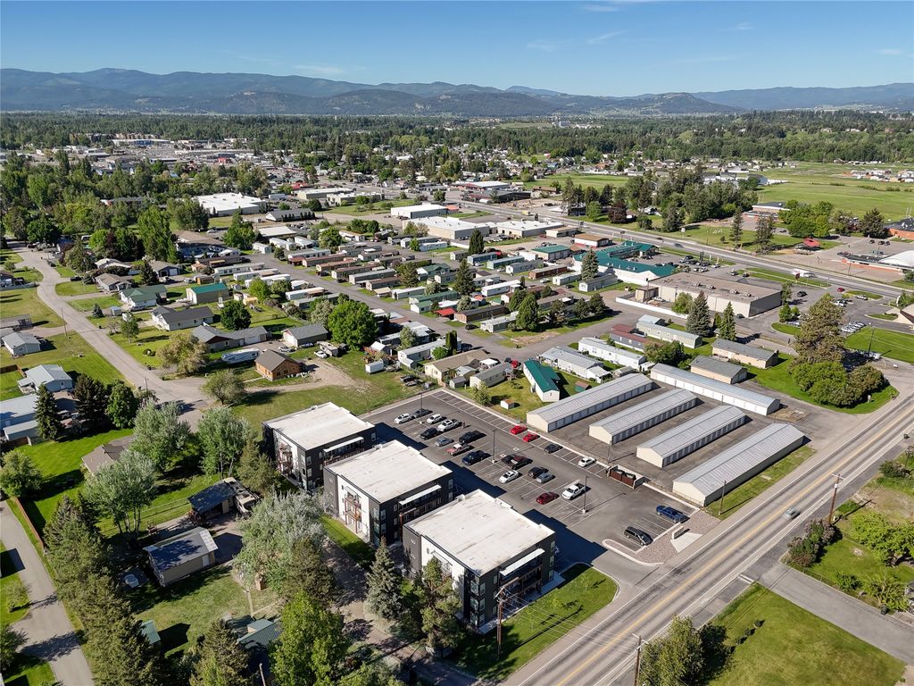 128 E Evergreen Drive, Kalispell, MT 59901 photo 9