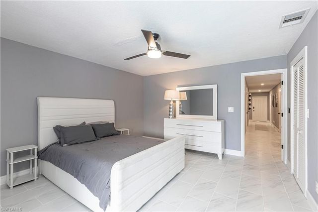 758 105th AVE N, Naples, FL 34108