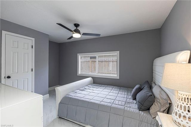 758 105th AVE N, Naples, FL 34108