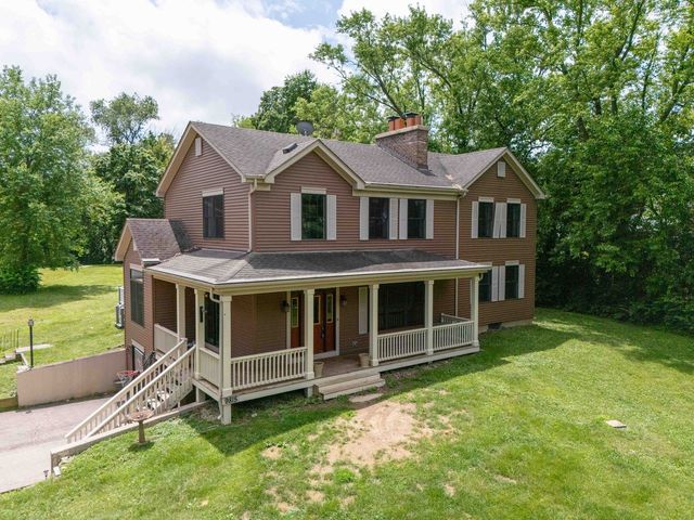 9815 Wondermere Road, Woodstock, IL 60098