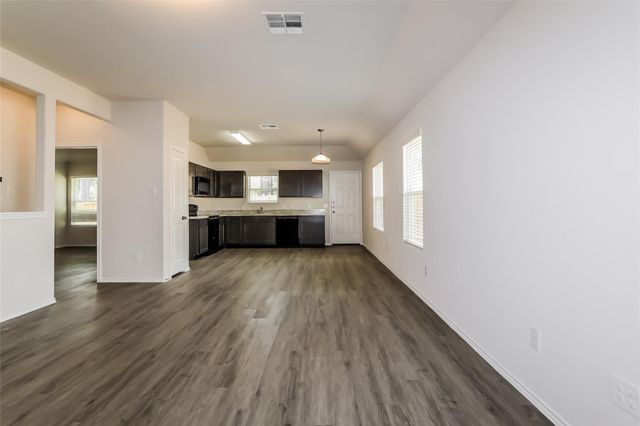 222 Blue Crane Street, Huntsville, TX 77320