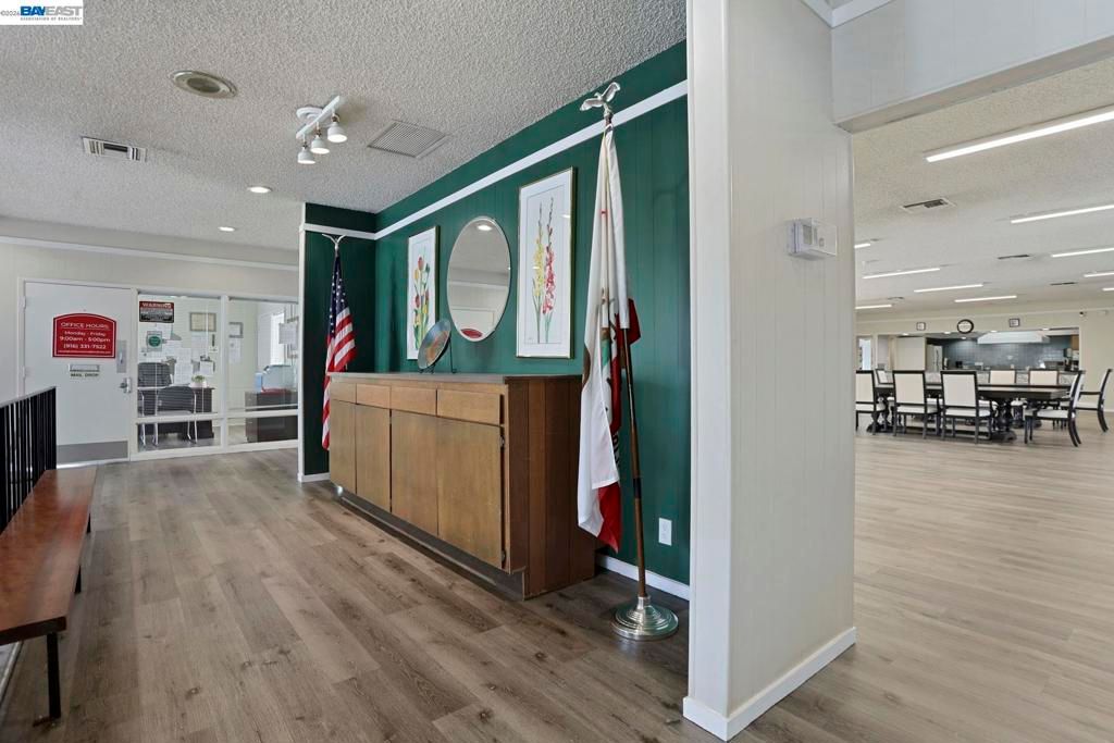 Image 34 of property listing at 5040 JACKSON ST, North Highlands, CA 95660