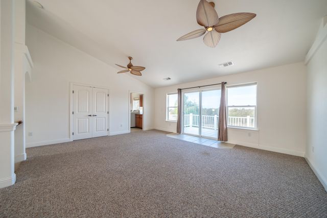 8180 Whispering Oaks Road, Redding, CA 96002