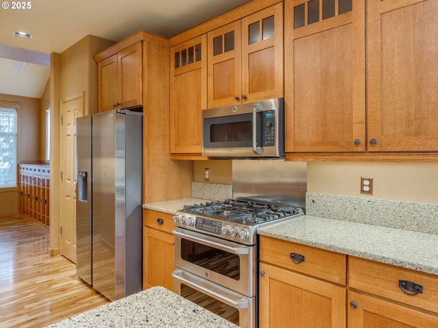 7709 Sw THORNTON Dr, Wilsonville, OR 97070