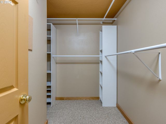 7709 Sw THORNTON Dr, Wilsonville, OR 97070