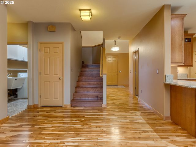 7709 Sw THORNTON Dr, Wilsonville, OR 97070