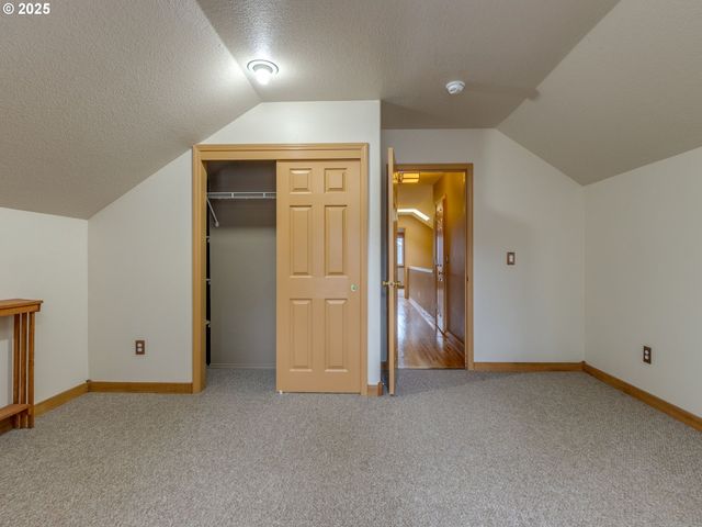 7709 Sw THORNTON Dr, Wilsonville, OR 97070