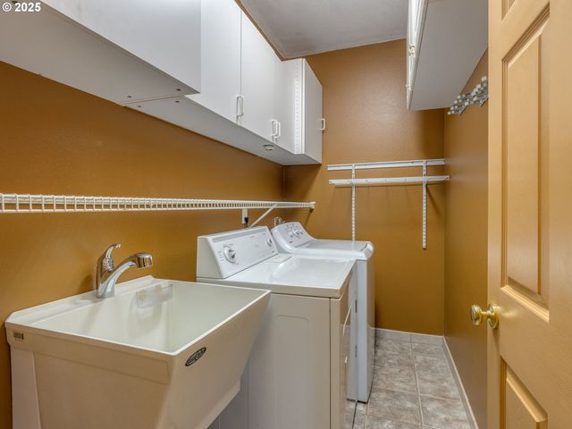 7709 Sw THORNTON Dr, Wilsonville, OR 97070