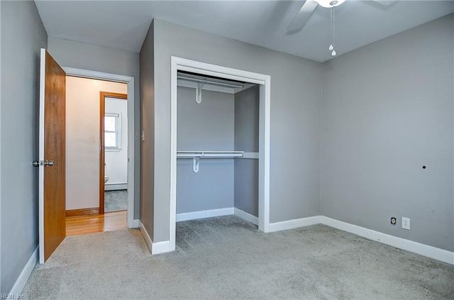 112 Cottonwood LN, Chesapeake, VA 23320