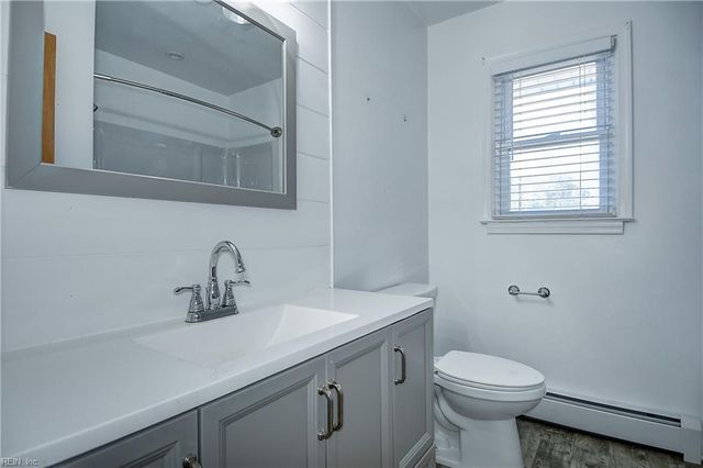 112 Cottonwood LN, Chesapeake, VA 23320