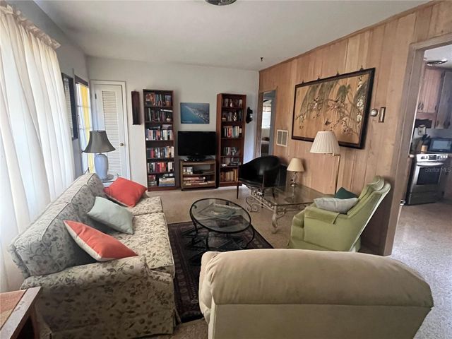 505 GRANADA AVENUE, Venice, FL 34285