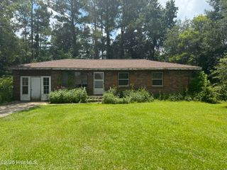 38 Cornell Drive, Jacksonville, NC 28546