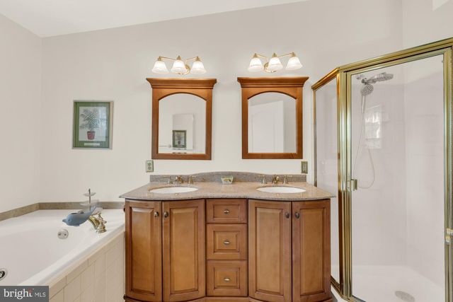 11806 GREEN LOOK PL, Fairfax, VA 22033