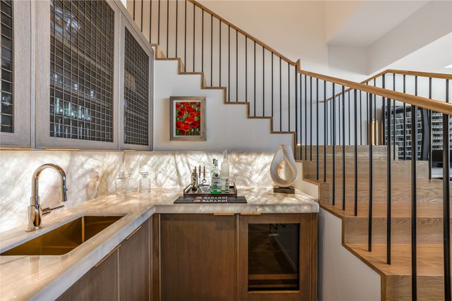 2408 Victory Park Lane 1442, Dallas, TX 75219