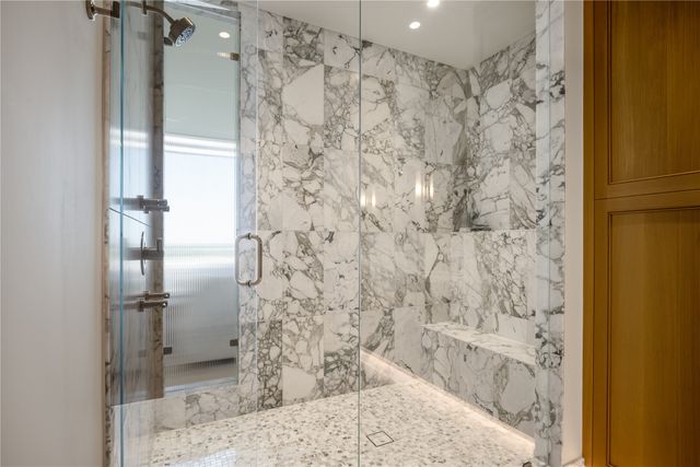 2408 Victory Park Lane 1442, Dallas, TX 75219