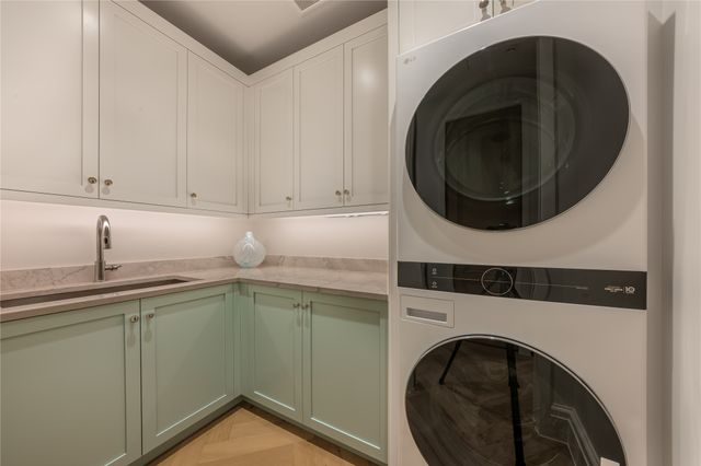 2408 Victory Park Lane 1442, Dallas, TX 75219