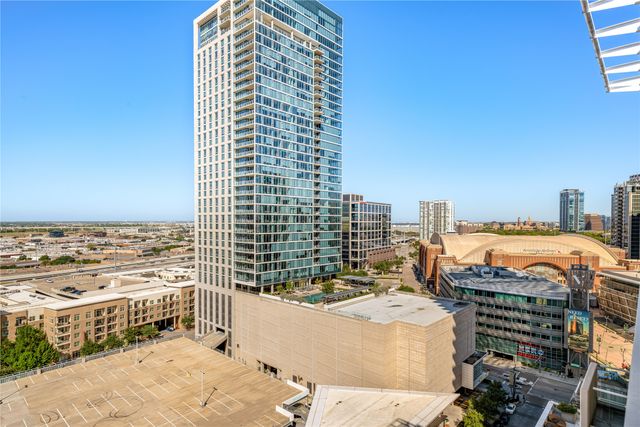 2408 Victory Park Lane 1442, Dallas, TX 75219