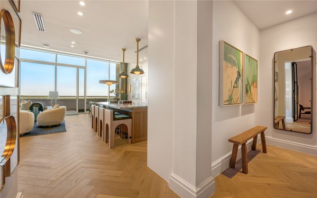 2408 Victory Park Lane 1442, Dallas, TX 75219