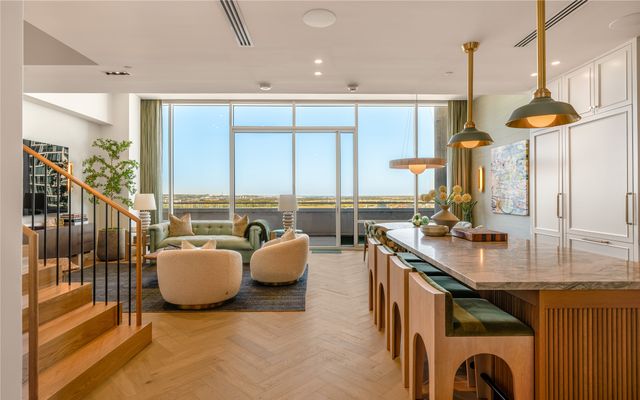 2408 Victory Park Lane 1442, Dallas, TX 75219