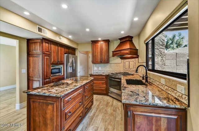 7315 E ROVEY Avenue, Scottsdale, AZ 85250