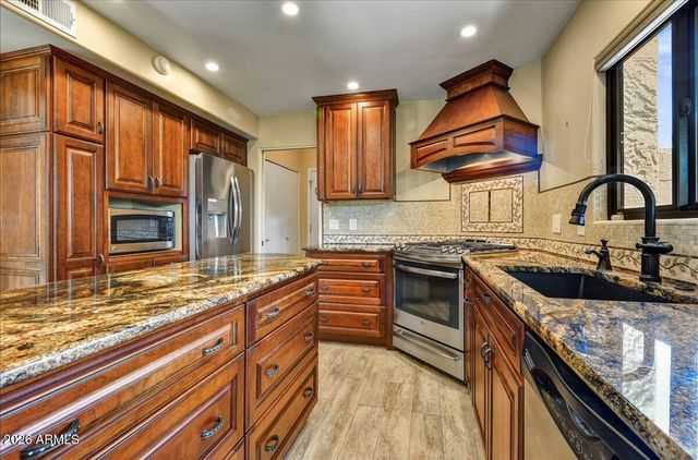 7315 E ROVEY Avenue, Scottsdale, AZ 85250