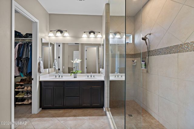 13421 N Flaxleaf Place, Oro Valley, AZ 85755