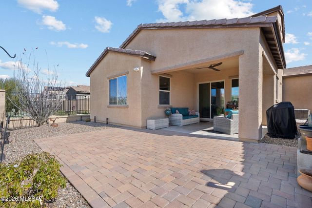 13421 N Flaxleaf Place, Oro Valley, AZ 85755