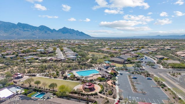 13421 N Flaxleaf Place, Oro Valley, AZ 85755