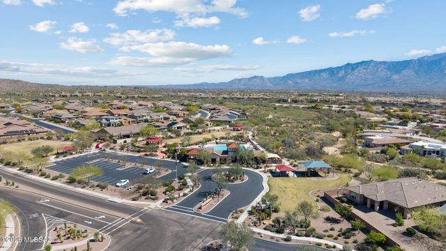 13421 N Flaxleaf Place, Oro Valley, AZ 85755
