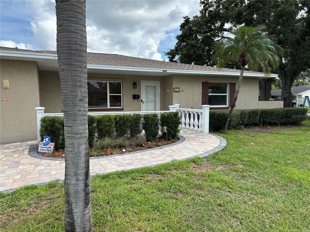 999 38TH AVENUE NE, St Petersburg, FL 33704