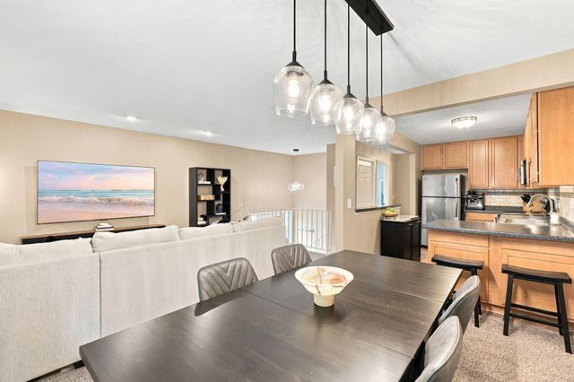 1711 Hickory Hill Drive, Eagan, MN 55122