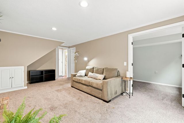 1711 Hickory Hill Drive, Eagan, MN 55122
