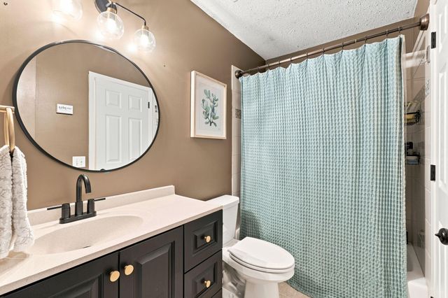 1711 Hickory Hill Drive, Eagan, MN 55122