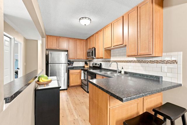 1711 Hickory Hill Drive, Eagan, MN 55122