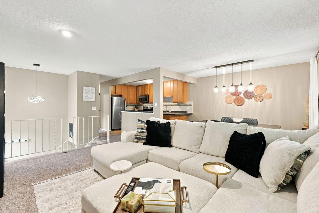 1711 Hickory Hill Drive, Eagan, MN 55122 — photo 4