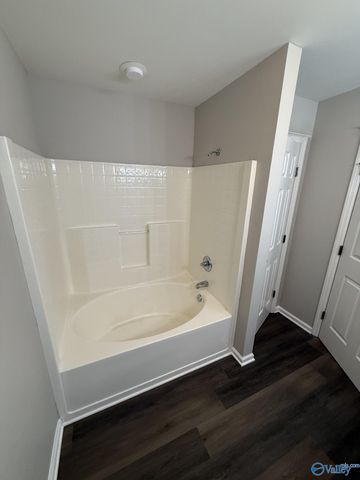 606 Sherry Street, Hartselle, AL 35640