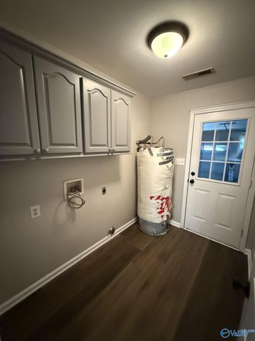 606 Sherry Street, Hartselle, AL 35640