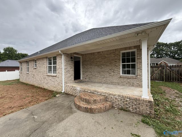 606 Sherry Street, Hartselle, AL 35640